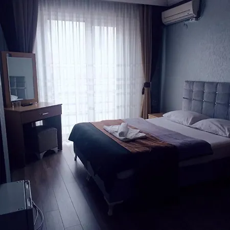 호텔 Ova 3*